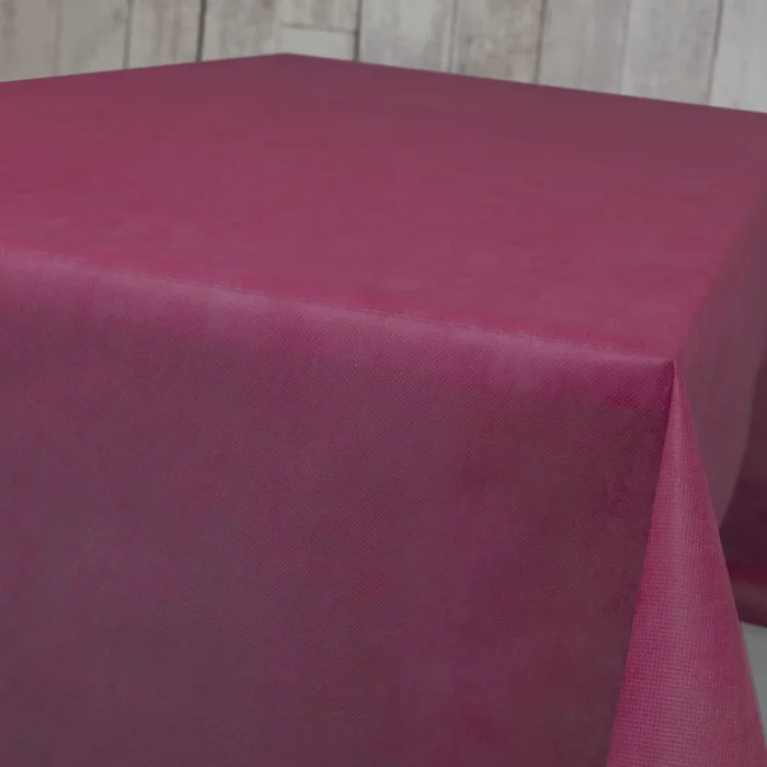 Tovaglia tnt rotolo 1.2x25m Bordeaux Tovaglia tnt rotolo 1.2x25m Bordeaux