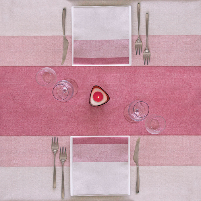 Stoff Bordeaux in Airlaid-ctatrade